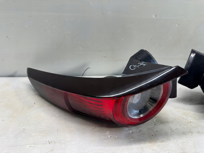 Miniatura produktu Mazda CX30 CX-30 LAMPA TYLNA lewa prawa lewy prawy TYŁ