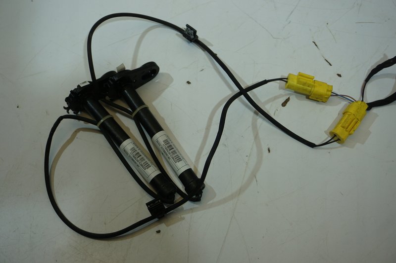 MERCEDES W177 NABOJE MASKI 1779062301