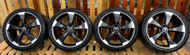 FELGI ALUMINIOWE KOŁA AUDI 19 CALI Q2 SQ2 5 x 112 ET 45 LATO