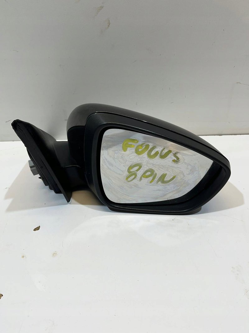 LUSTERKO PRAWE FORD FOCUS MK4 8 PIN 0411509