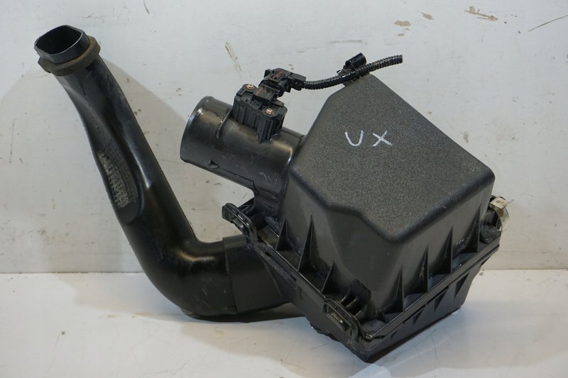 LEXUS UX OBUDOWA FILTRA POWIETRZA RURA 17812-24020 17752-24060