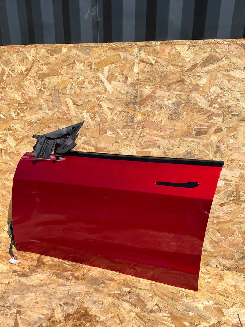 Miniatura produktu TESLA MODEL 3 DRZWI PRZEDNIE LEWE LEWY PRZÓD