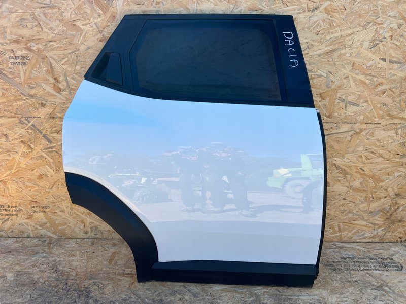 DACIA DUSTER III DRZWI TYLNE PRAWE PRAWY TYŁ