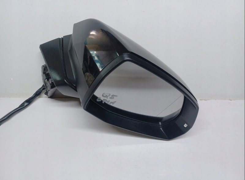 LUSTERKO PRAWE AUDI Q5 6 PIN