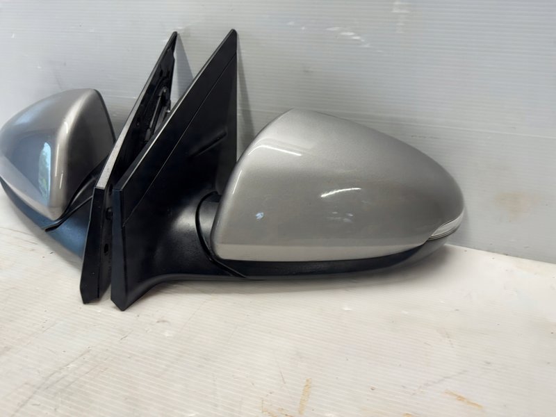 Miniatura produktu Hyundai IONIQ LUSTERKO PRAWE LEWE 16 PIN