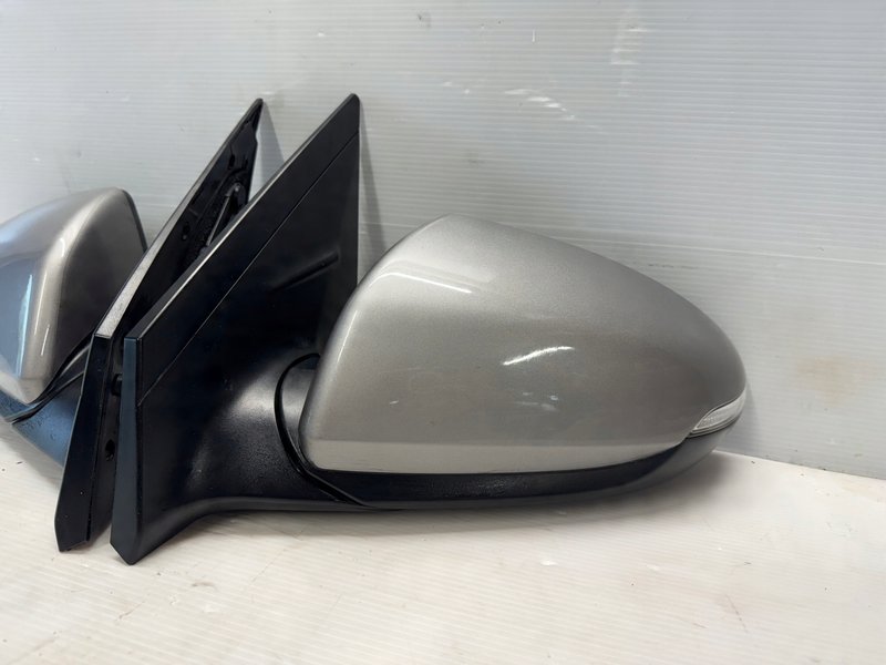Miniatura produktu Hyundai IONIQ LUSTERKO PRAWE LEWE 16 PIN