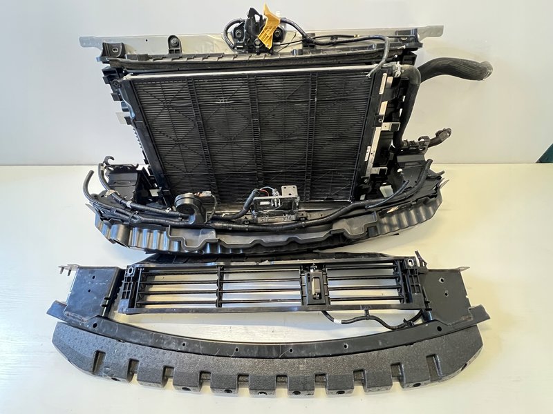 NISSAN QASHQAI III J12 1.5 VC-T E-POWER HYBRYDA PAS PRZEDNI CHŁODNICE