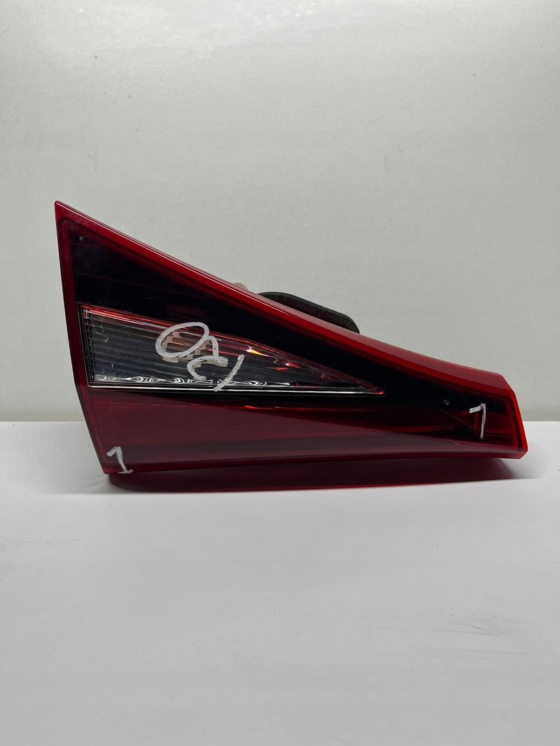 LAMPA TYŁ HYUNDAI I20 LEWA 92403-Q0000