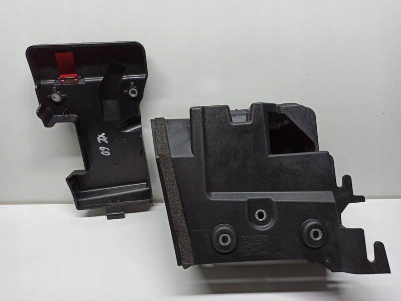 OBUDOWA AKUMULATORA 31652062 , 31652061 VOLVO XC60 II