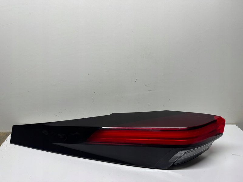 LAMPA LEWY TYŁ TYLNA TOYOTA CH-R II 81560-F4200