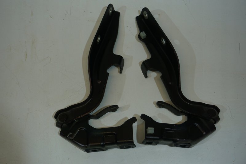 NISSAN JUKE II F16 ZAWIAS MASKI PRAWY LEWY