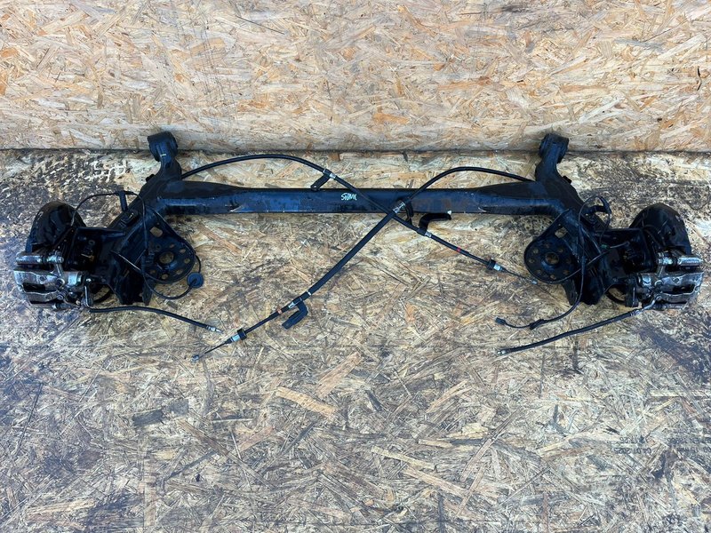 KIA STONIC BELKA ZAWIESZENIA TYŁ TYLNA