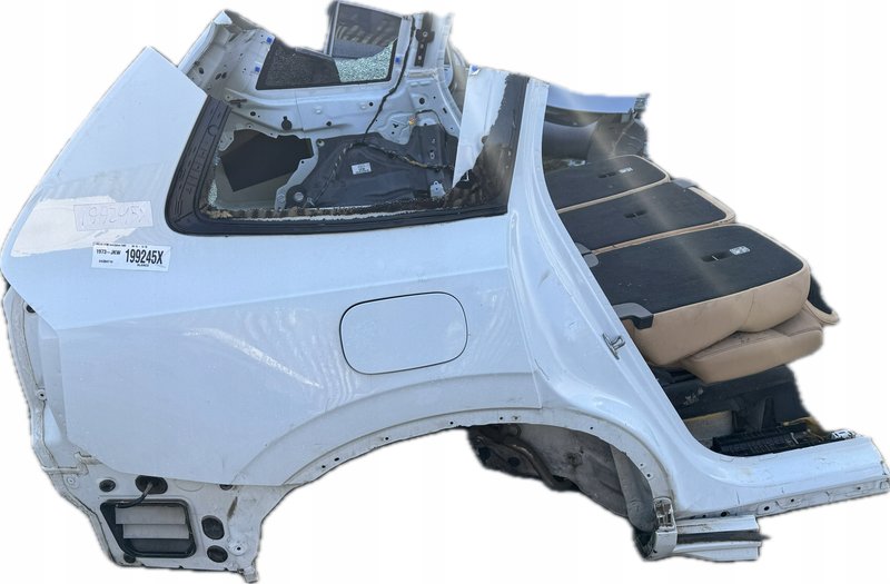 VOLVO XC90 ĆWIARTKA TYŁ PRAWY BŁOTNIK