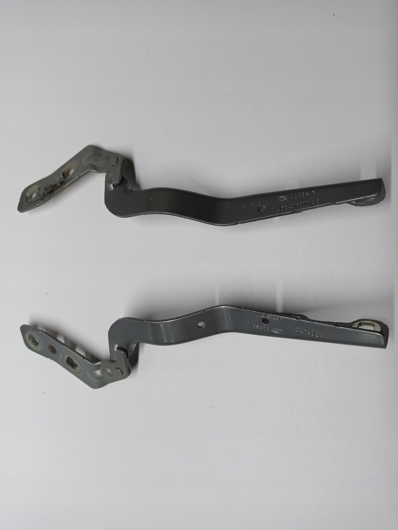 ZAWIAS MASKI FORD KUGA MKIII LJ6B-S16300-AB , LJ6B-S16801-AC