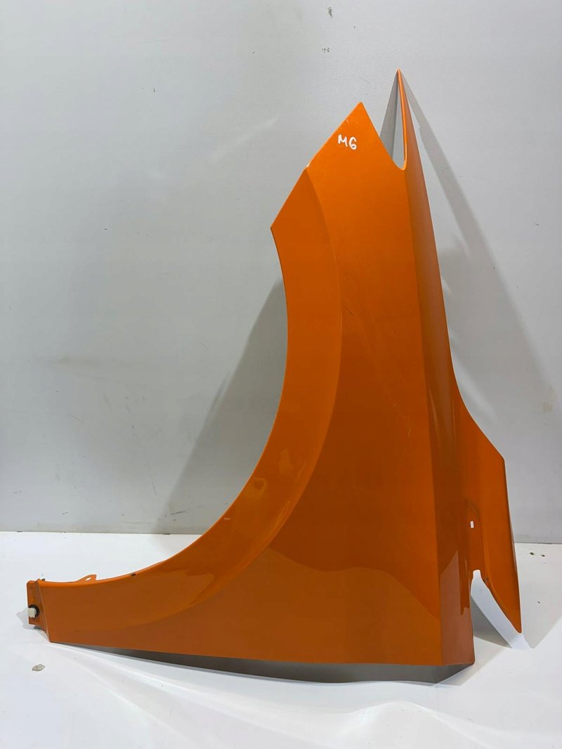 BŁOTNIK LEWY PRZÓD MG4 MG IV 10961121