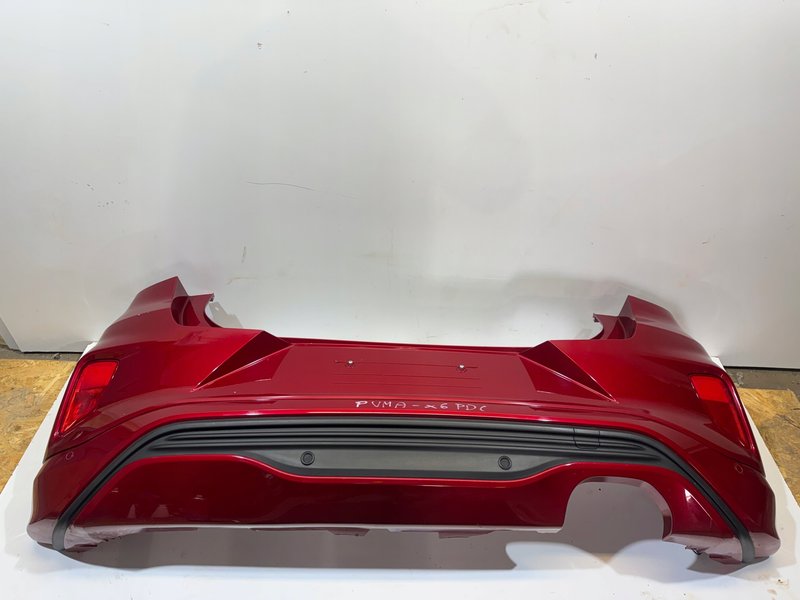 FORD PUMA ST LINE ZDERZAK TYLNY TYŁ 6 X PDC