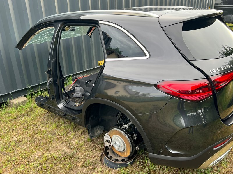 Mercedes GLC W254 ĆWIARTKA TYŁ LEWY BŁOTNIK