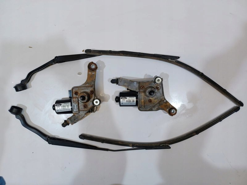 SILNIK WYCIERACZEK WYCIERACZKI PRZÓD FORD KUGA MK2 CV44-17504-BG / AG