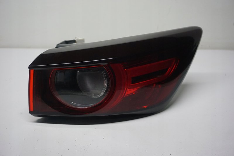 MAZDA CX-3 LAMPA TYŁ PRAWA TYLNA