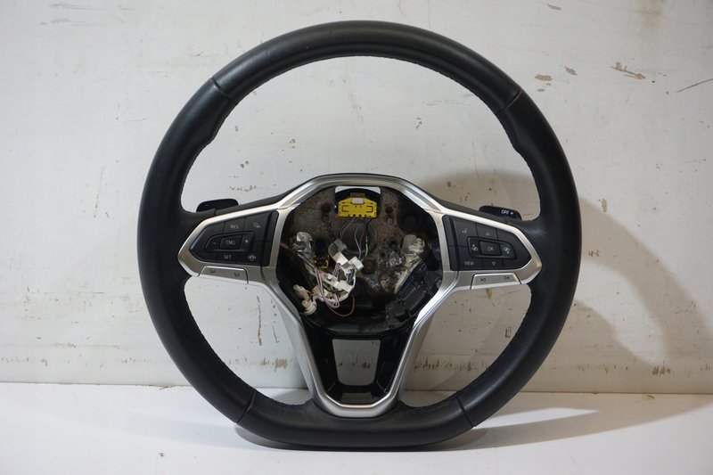 VW GOLF VIII KIEROWNICA MULTIFUNKCYJNA MANETKI ŁOPATKI