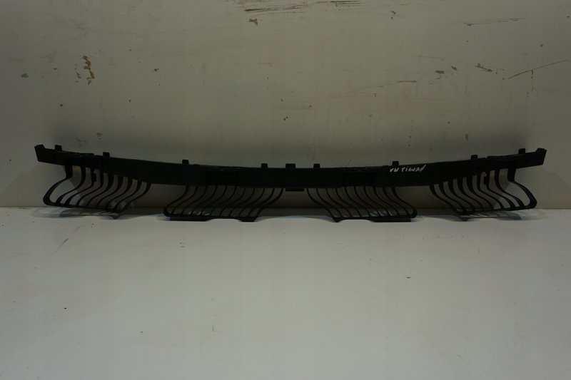 VW TIGUAN III ŚLIZG ZDERZAKA TYLNEGO TYŁ 571807863A