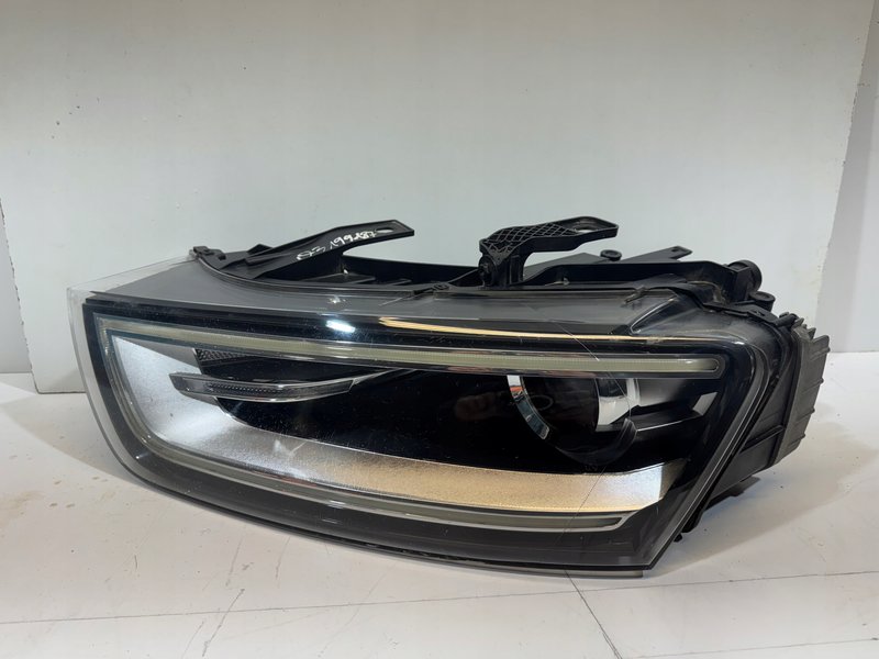 Lampa Audi Q3 8U0 przednia LEWA LED kompletna EU xenon 8U0941005