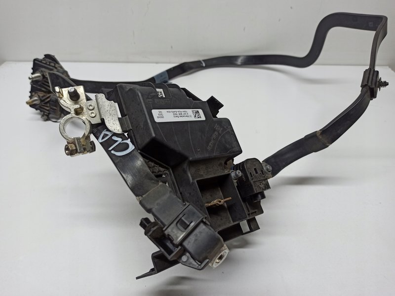 MERCEDES W218 KLEMA PLUSOWA A2479061803