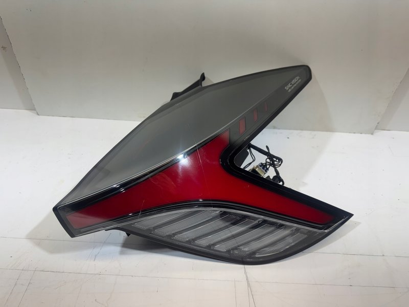 LAMPA PRAWY TYŁ LED EUROPA SAIC VISION MG 4 MG4 MG-4