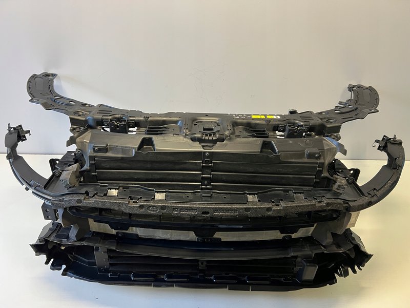 RANGE ROVER EVOQUE L551 2.0D PAS PRZEDNI BELKA WENTYLATOR CHŁODNICE