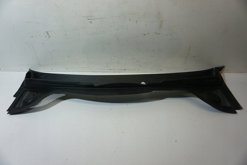 AUDI Q3 PODSZYBIE OSŁONA 8U1819403