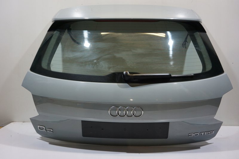 AUDI Q2 81A KLAPA BAGAŻNIKA