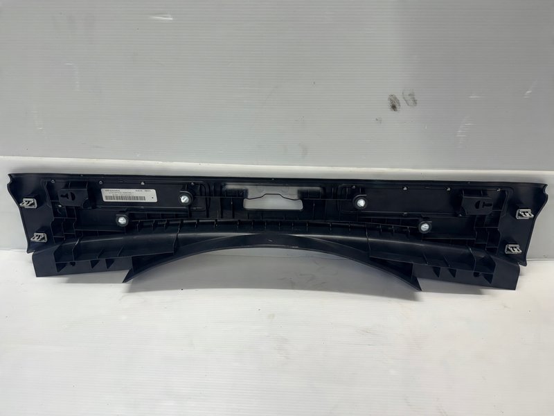 Miniatura produktu NAKŁADKA OSŁONA PASA TYŁ RANGE ROVER EVOQUE L538 BJ3M113A10AD8PVJ