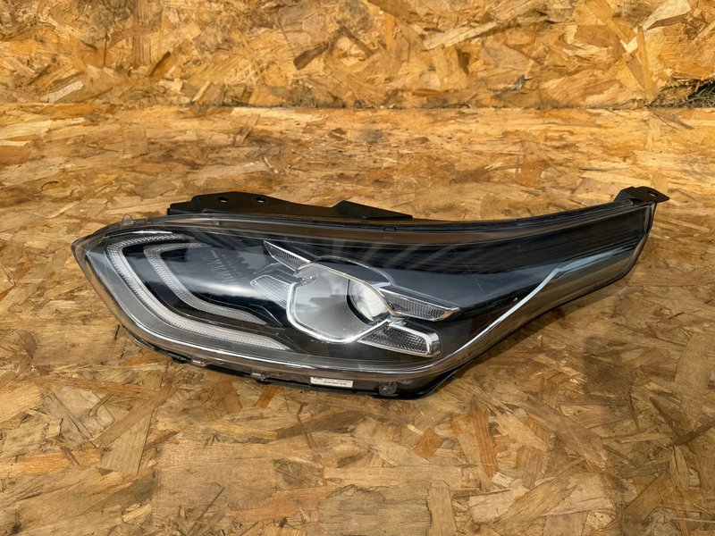 KIA PROCEED III LAMPA PRZEDNIA LEWA LEWY PRZÓD