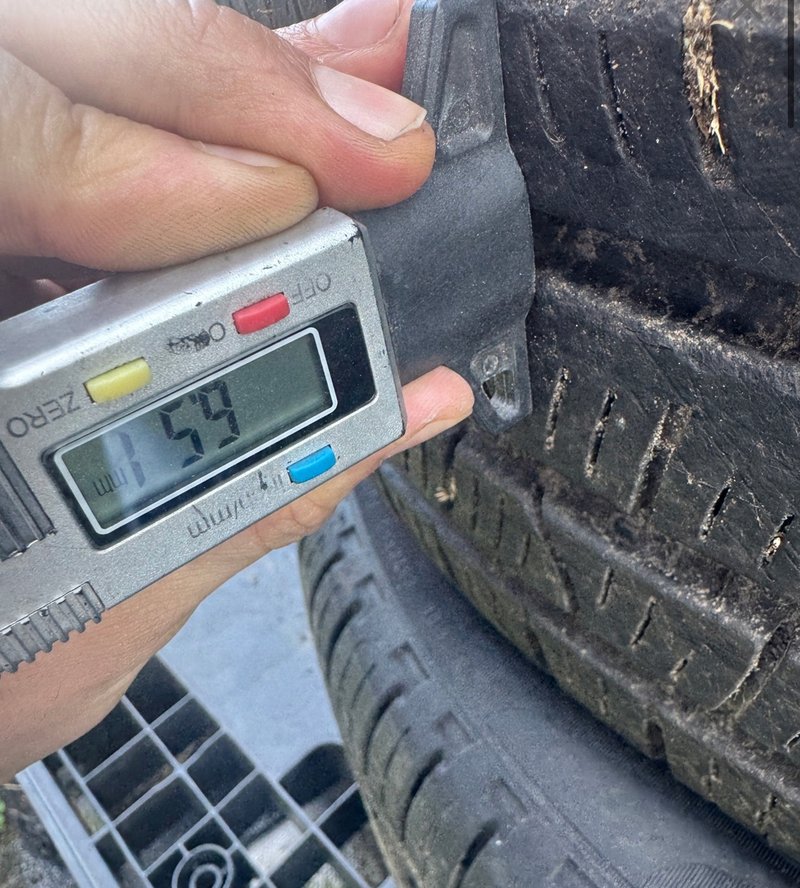 Miniatura produktu RANGE ROVER KOLA FELGI PIRELLI 245/45R20 8"x20 ET45 GJ32-1007-DA