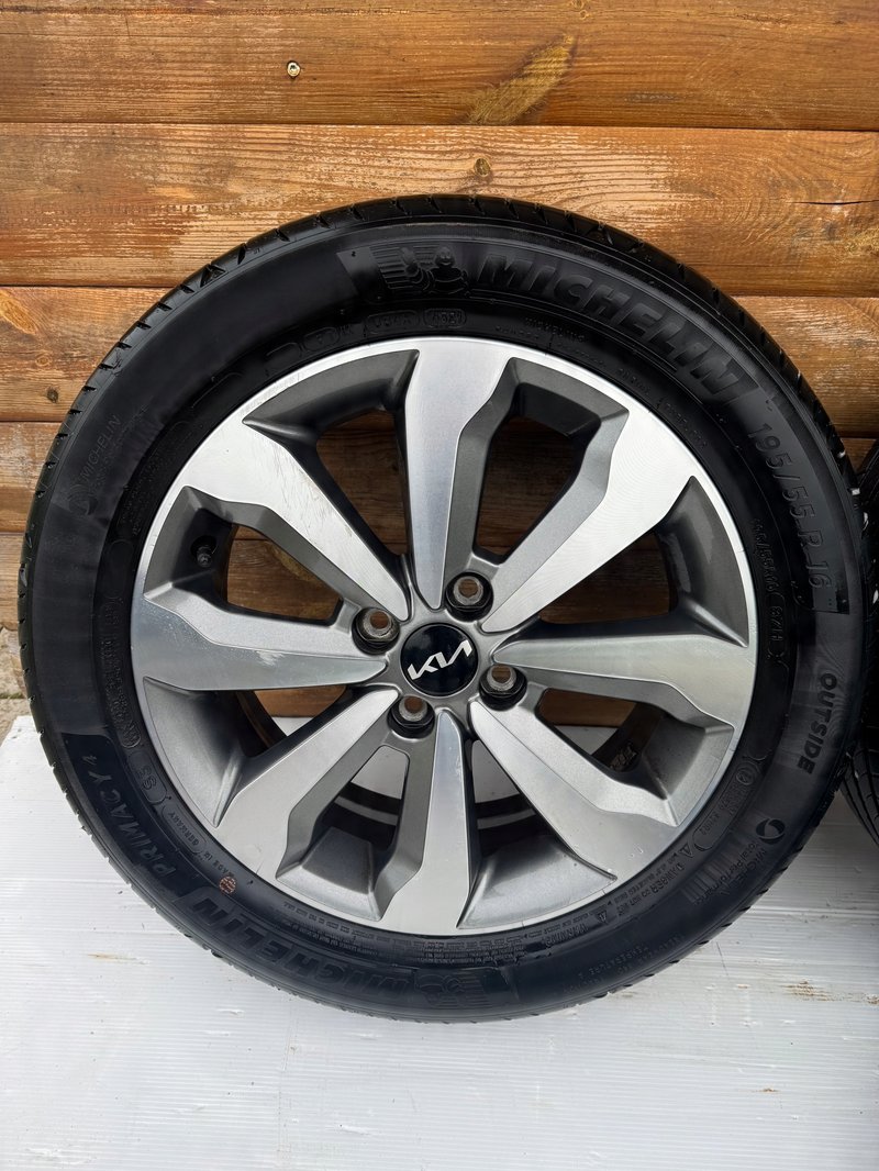 Miniatura produktu Koła Felgi KIA STONIC OPONY MICHELIN LATO 195/55/16 x 6J