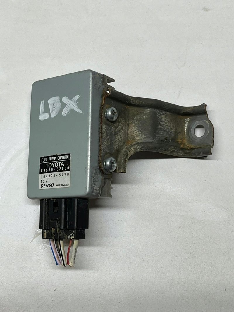 MODUŁ STEROWNIK POMPY PALIWA LEXUS LBX 89570-52050