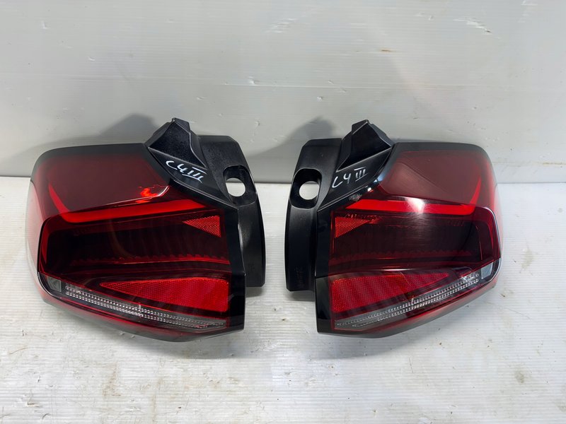 Citroen C4 III LAMPA TYLNA lewa prawa lewy prawy TYŁ