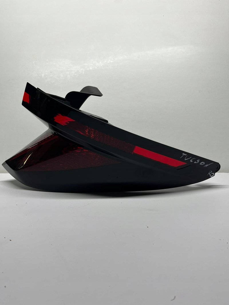 LAMPA TYŁ PRAWA HYUNDAI TUCSON IV 92402N7000