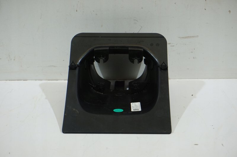 TESLA MODEL 3 OSŁONA SZCZELINY KOLUMNY KIEROWNICY 1933984-10-A