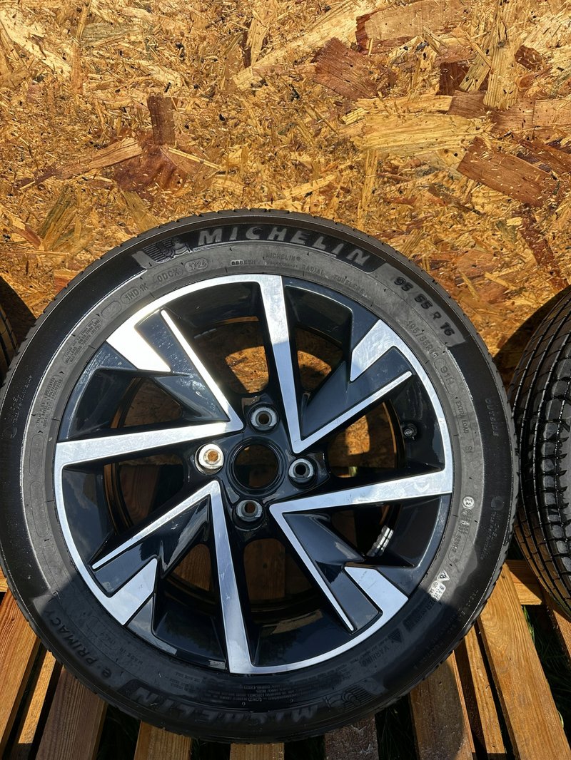 Miniatura 10