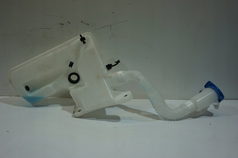 AUDI Q2 ZBIORNICZEK SPRYSKIWACZY 5Q0955453BD