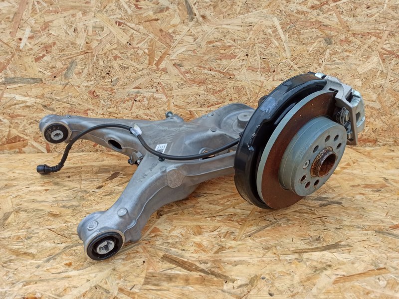 VW T7 MULTIVAN WAHACZ ZWROTNICA LEWY TYŁ 7T0501071C