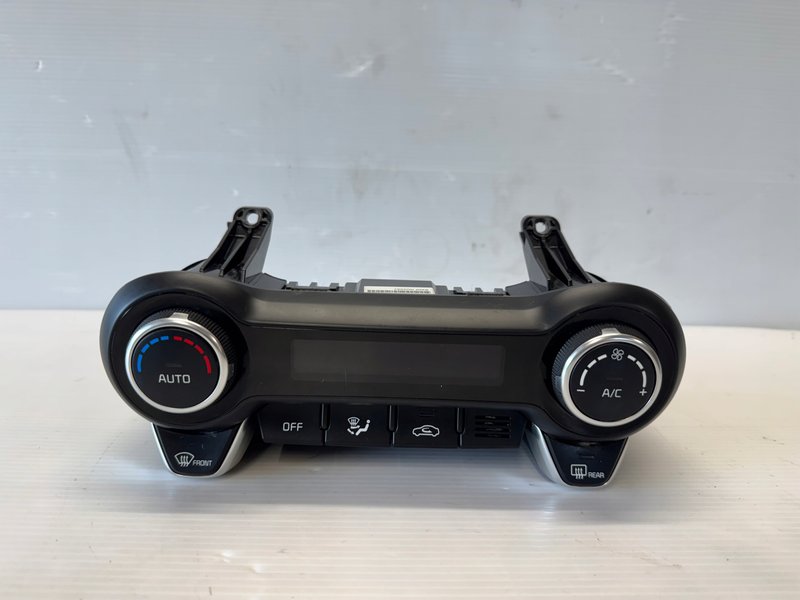 Panel sterowania nawiewu klimatyzacji Kia Stonic LIFT 97250-H8420