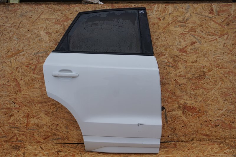 Audi Q3 8U0 drzwi TYLNE PRAWE PRAWY TYŁ