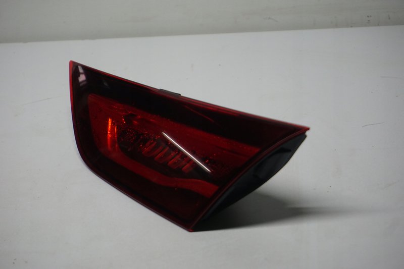 MERCEDES CLA W118 SB LAMPA W KLAPE TYLNA PRAWA A1189066200