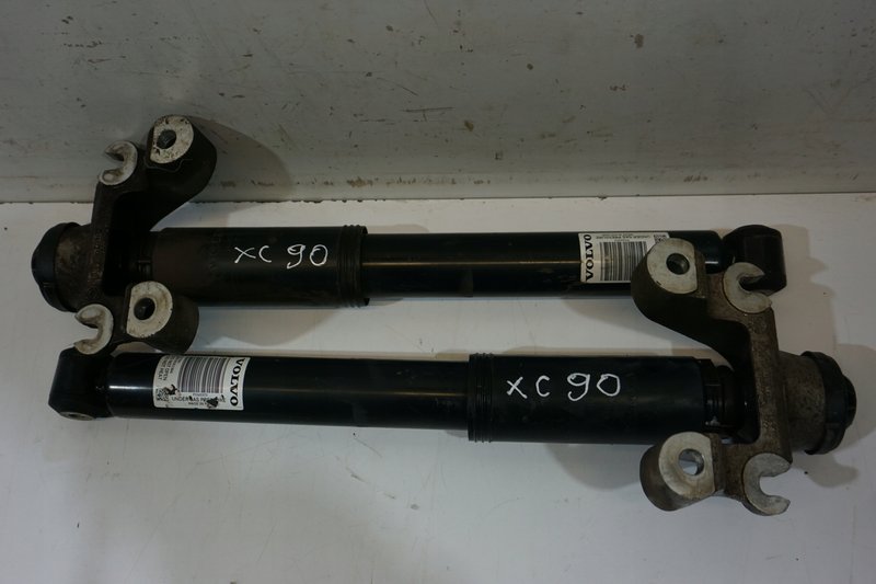 VOLVO XC90 II AMORTYZATOR TYŁ TYLNY PRAWY LEWY P31451373