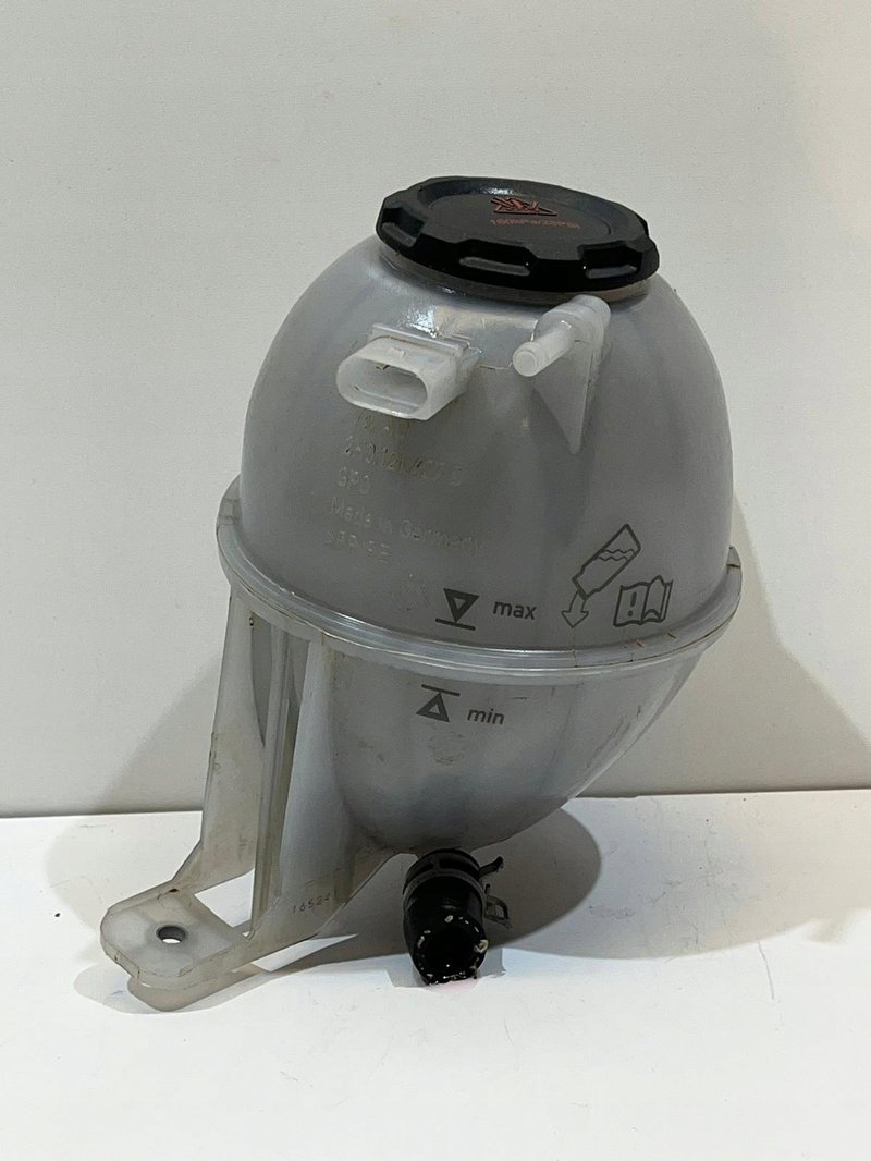 Zbiorniczek wyrównawczy VW AMAROK 2H0121407D