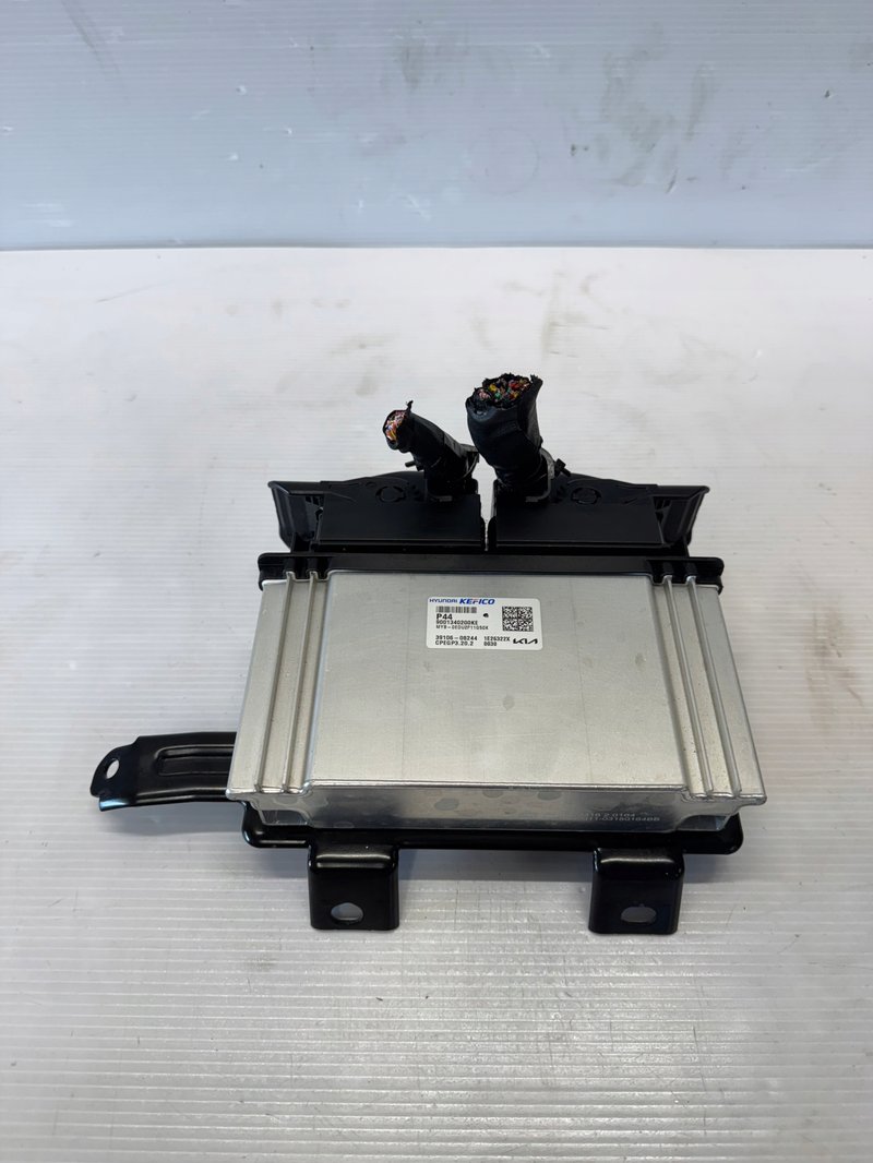 KOMPUTER STEROWNIK SILNIKA 39106-08244 KIA STONIC 1.25i G4LF LIFT
