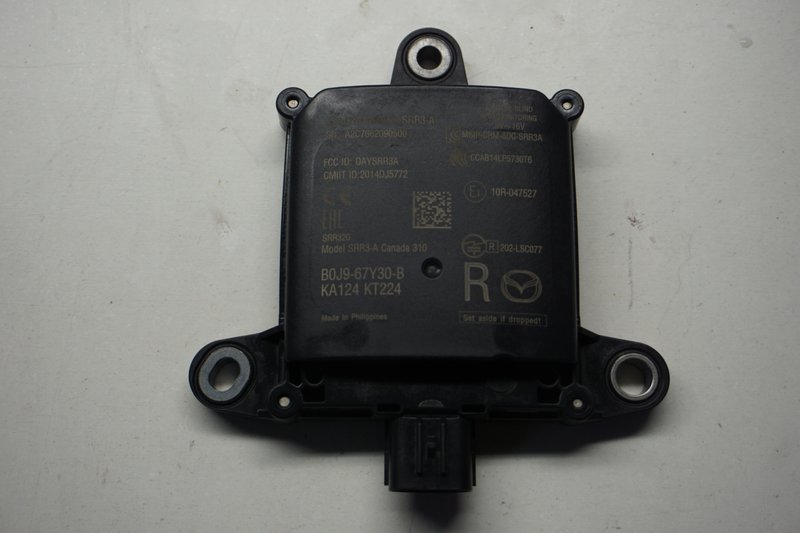 MAZDA 3 BP CZUJNIK MARTWEGO POLA B0J9-67Y30-B