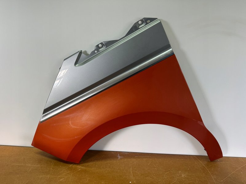 VW Multivan 7T0 T7 BŁOTNIK PRZEDNI LEWY